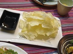 -香巴拉云南餐厅(华莱坞店)