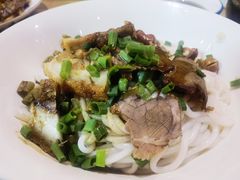 -牛八宝桂林米粉(八里庄店)