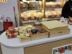 面包甜点陈列柜-清真全盛斋传统糕点(高新中大店)