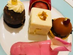 -The Diamond Jubilee Tea Salon at Fortnum & Mason