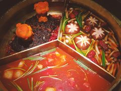 奔驰锅-湊湊火锅·茶憩(东城万达店)