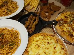 -必胜客(WOW贺州灵峰店)