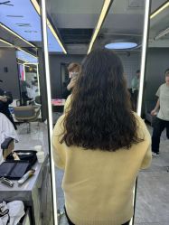 -藤野造型烫发染发