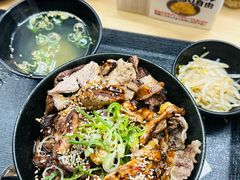 -難波肉劇場