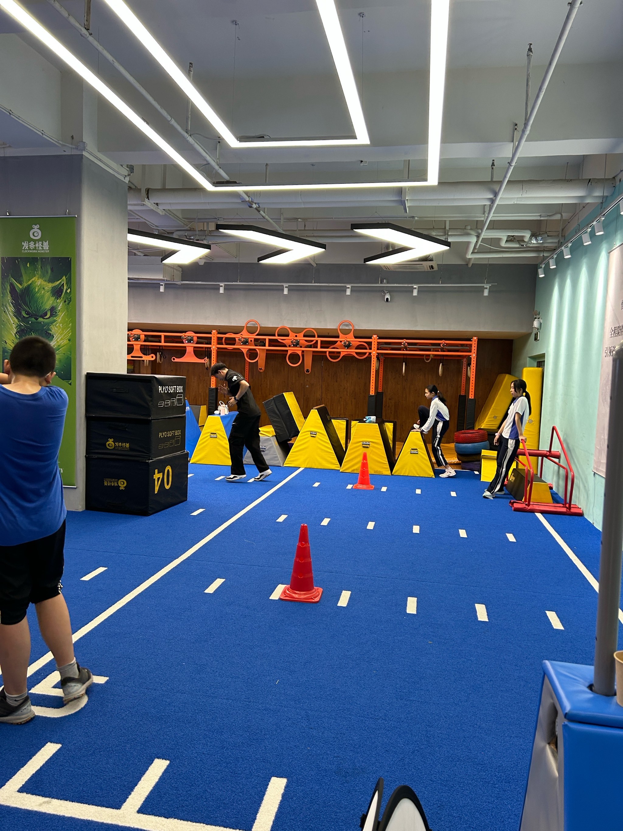 🏀解放老母亲,深圳妈妈疯抢体能课!