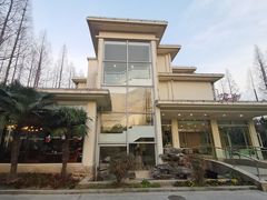 -上海怡沁园度假酒店