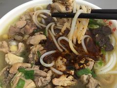 文山土鸡米线-文山荷鲜居(翠湖店)
