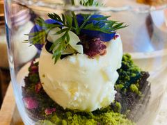 -FLOVIE FLORIST CAFE