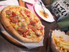 -酷公社·榴莲披萨(太原街店)