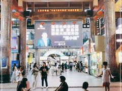 -解放路步行街                