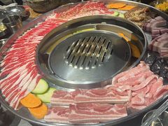 -哈哈碳都·牛肋条无限自助烤肉(台江万达店)