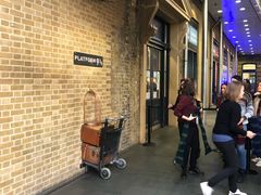 -九又四分之三站台