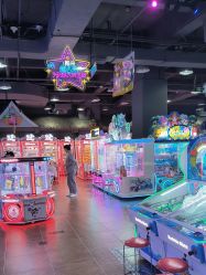 -菲菲羊乐园(临平银泰城店)