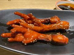 连骨头都不剩的鸡爪-佬肥猫(南翔印象城MEGA店)