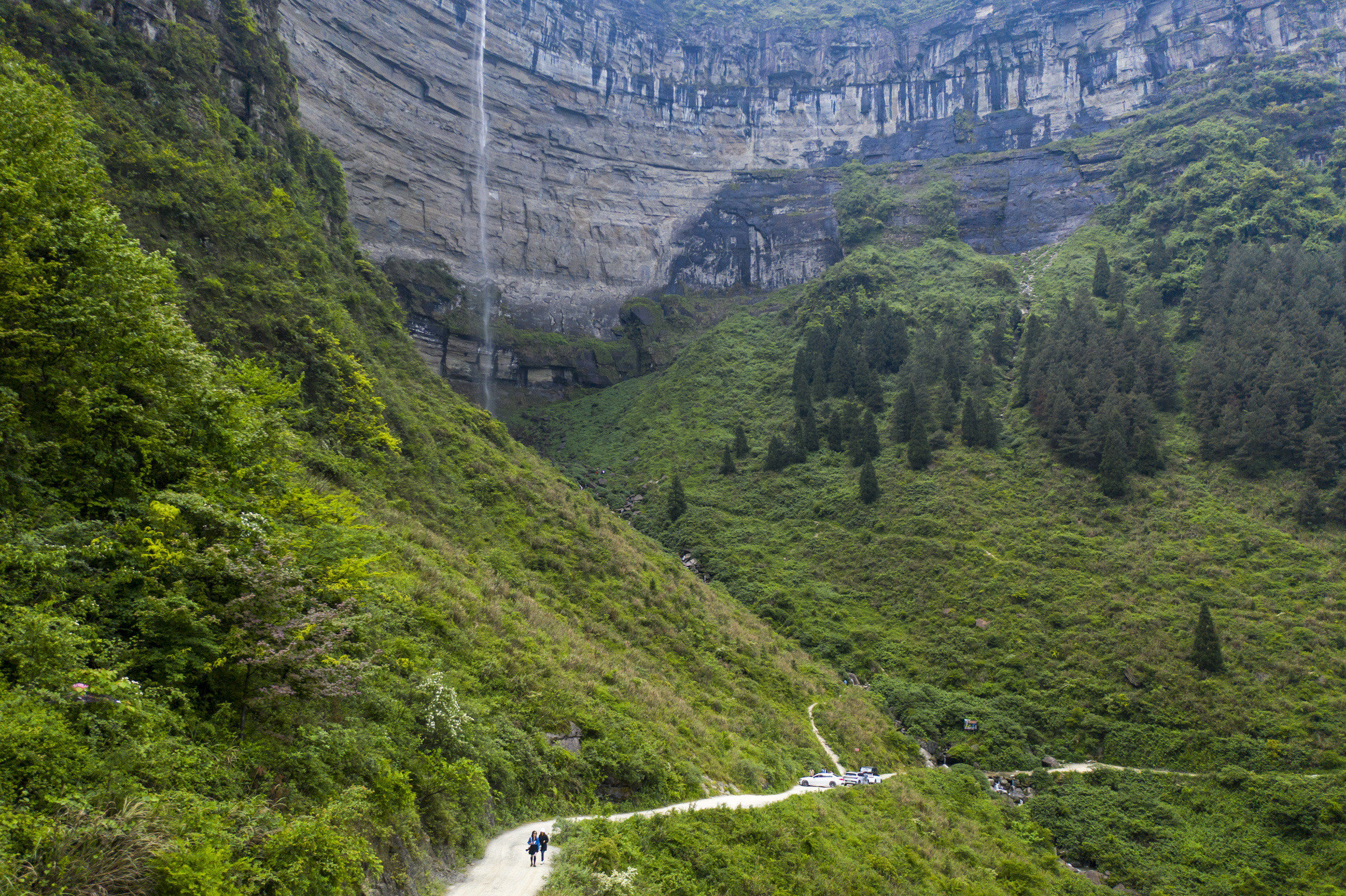 重庆南川网红景点,马尿水瀑布名字难听却非常壮观