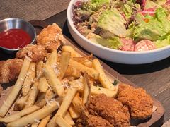 -九月里.自由花园餐厅