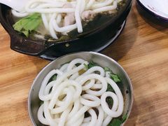 酸菜肉片沾水米线-贵州沾水米线(学田湾店)