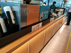 -星巴克(青岛火车北站候车大厅店)