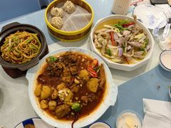 -马尔龙新疆饭店·清真(瑞景店)