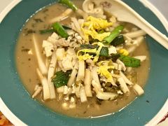 嵊州豆腐汤年糕-咬不得高祖生煎·简餐(高银街店)