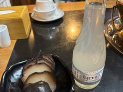 -果松木炭酸菜铜火锅·外婆参鸡汤