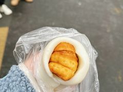 雪菜肉松年糕团-上海虹口糕团(福州路店)