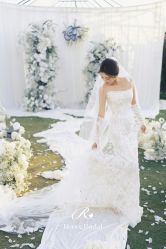 点击看大图 -Renee芮亦婚纱
