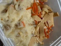 -老六素货(王顶堤店)