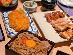 三文鱼腩刺身-小山日本料理(电子大厦店)