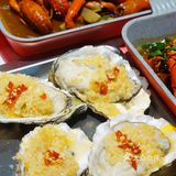 比我的手掌心还大，肉饱满度100%，咬一口，爆汁哇