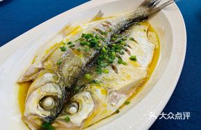 Steamed White Fish from Lake