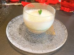 牛肝菌佐香蒜奶油及欧芹-L'ATELIER de Joel Robuchon(外滩18号店)