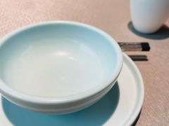 -有红鸡毛店·川菜(建设路店)