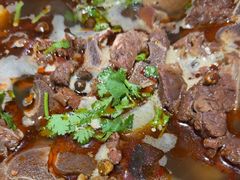 -大众跷脚牛肉馆·非遗传承单位(峨眉山店)