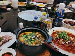-香山湖家家宴(中山陵店)