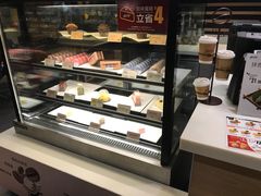 面包甜点陈列柜-麦当劳(西单明珠店)
