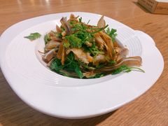 凉拌猪耳-老妈私房鱼头(欧洲城店)