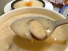 奶油菌菇浓汤-西堤牛排(北京国瑞店)