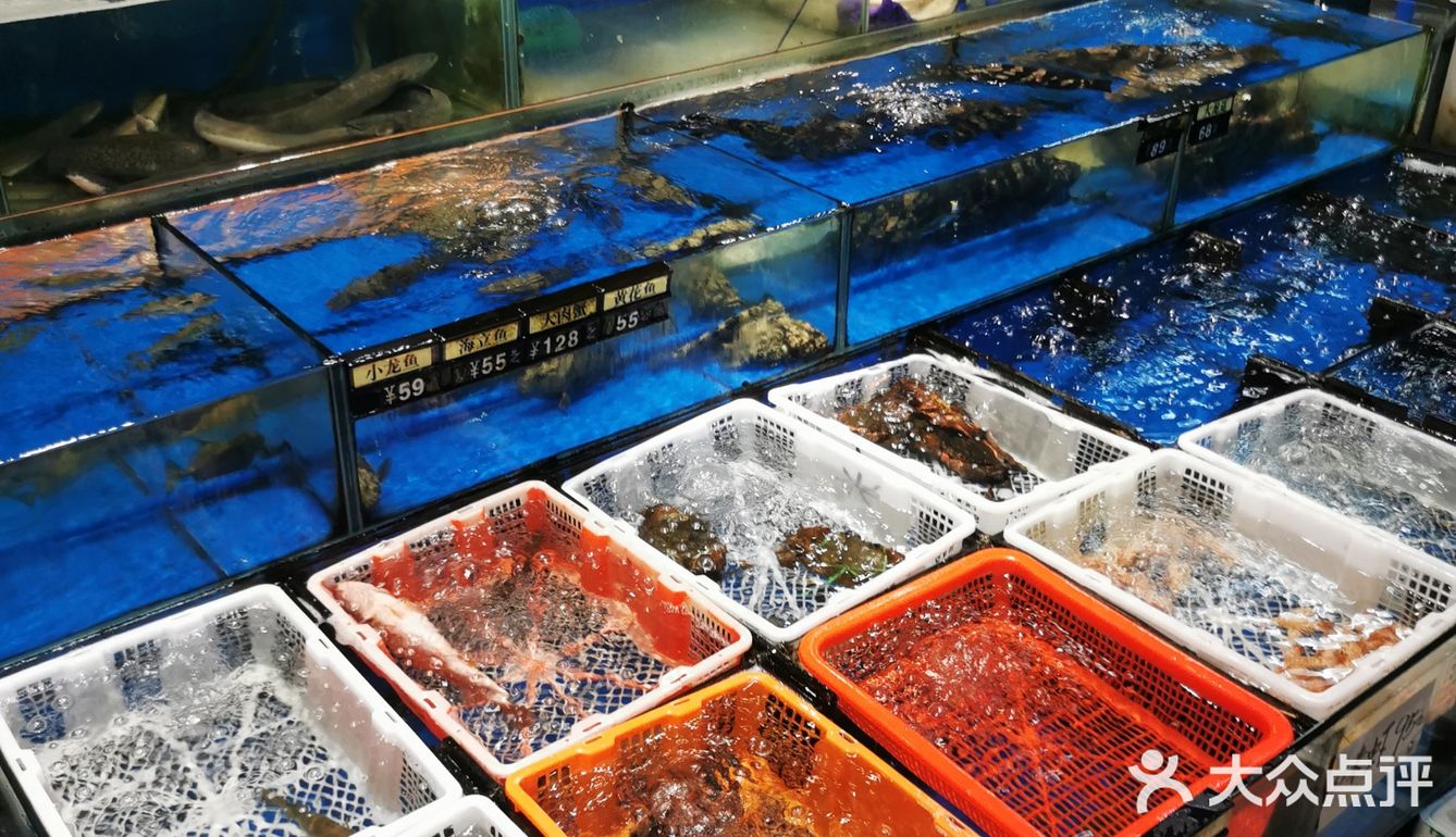 中山的蒸汽海鲜流舫还是不错的