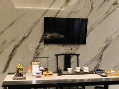 -忆江南·临江鱼馆