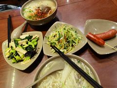 -亮亮面馆(经六路店)