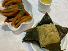 鼎湖山泉水裹蒸粽-荣华酒楼(鼎湖区店)