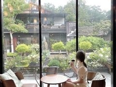 靠窗位-一叶觅山(半边街店)