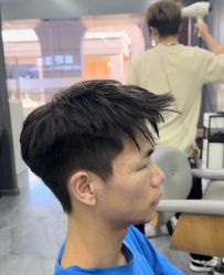 点击看大图 -藤野造型烫发染发