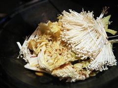 -小媳妇铁锅炖(安华街店)