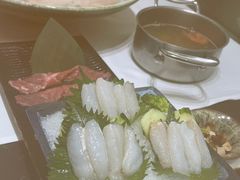 -红鼎豆捞·非遗鲍皇汤火锅(宝丰路店)