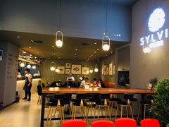 -POKEE VIA&Brunch·维娅(重庆来福士店)