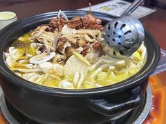 -菌之家·专业纯野生菌火锅·特色炒菌