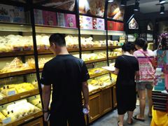 -向阳松鼠(三门井店)