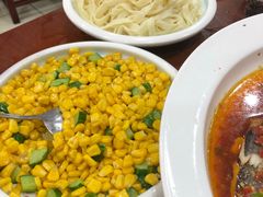 -湖南人家湘菜馆(镇江路店)